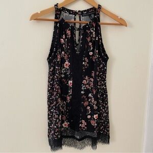 Like New Floral Sleeveless Black Top with Lace Trim